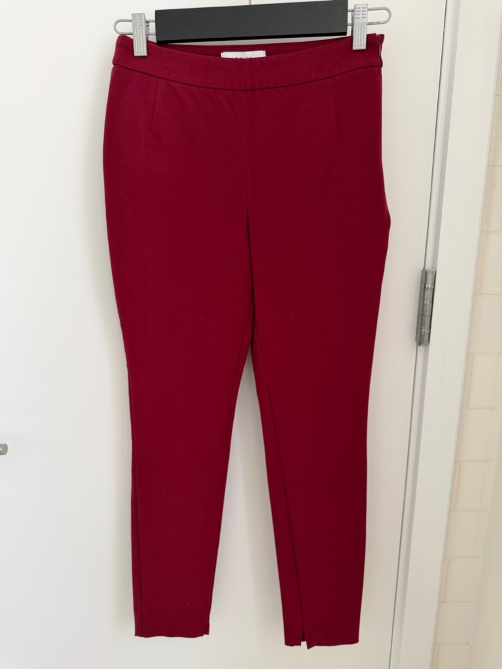 Reiss size 4 Deep Red Slim, Stetch Ankle Pants